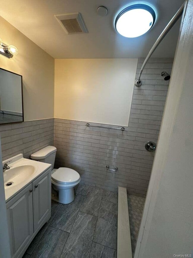 212-26 Jamaica Ave