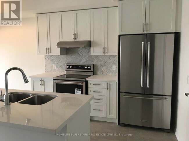 Photo - 3068 Cascade Common