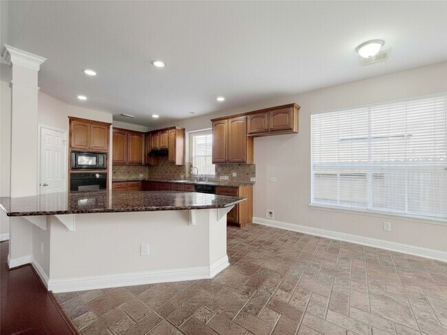 Photo - 5547 Cranston Ct