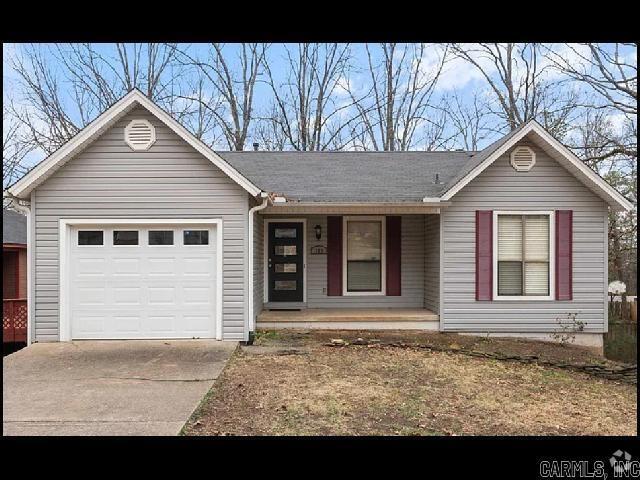 Building Photo - 102 Pin Oak Cove Rental