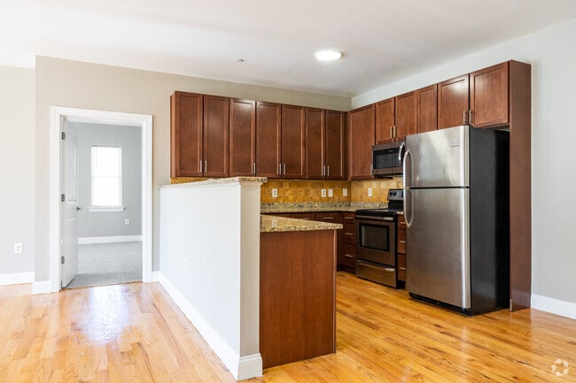 2BR, 2BA