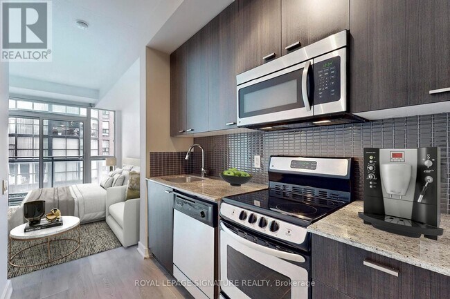 Photo - 78 Tecumseth St. Unit 608