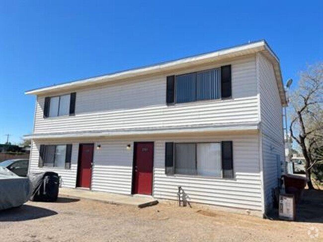 Building Photo - Ralph Townhomes