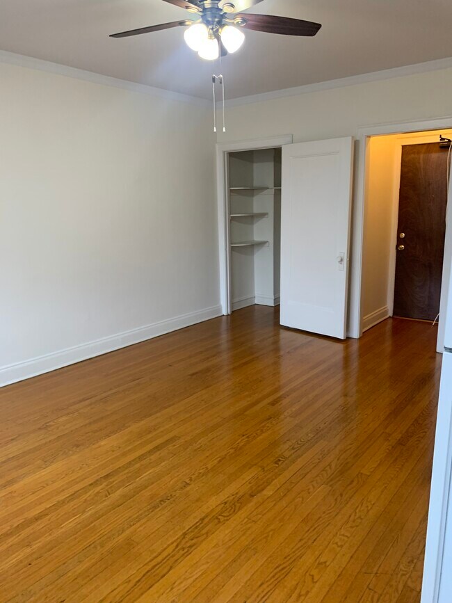 Photo - 5154 N Clark St Unit 202