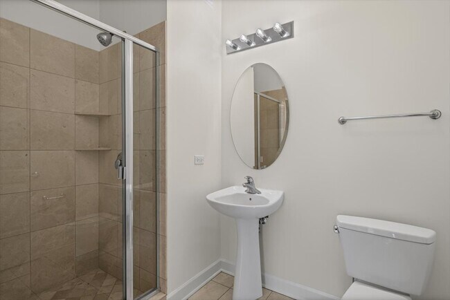 Photo - 450 E Waterside Dr Unidad 2903