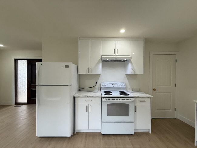 Photo - 9419 McNaught Rd