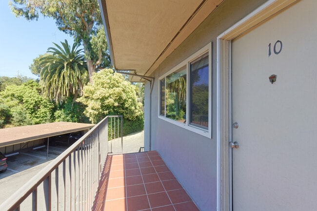 Photo - 3405 Dimond Ave