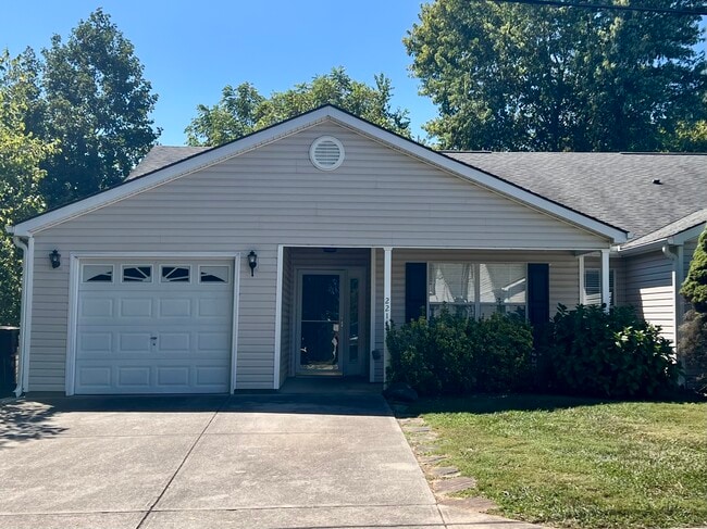 Photo - 2211 Hickory Manor Way Unit 2211 Hickory Manor