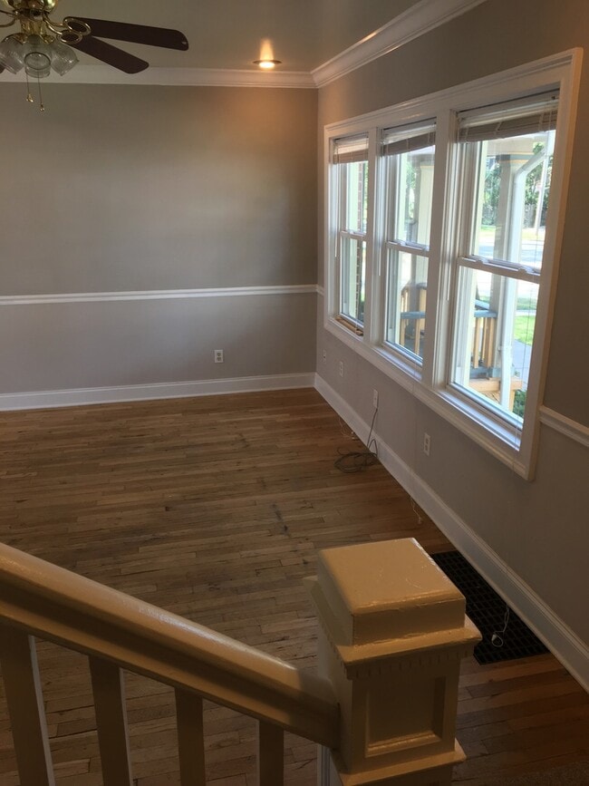 Photo - 234 N Summit St