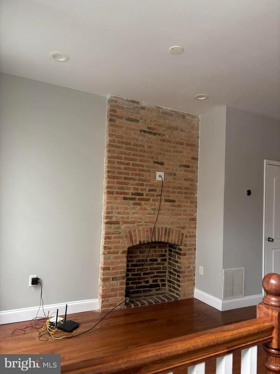 Photo - 411 Robert St