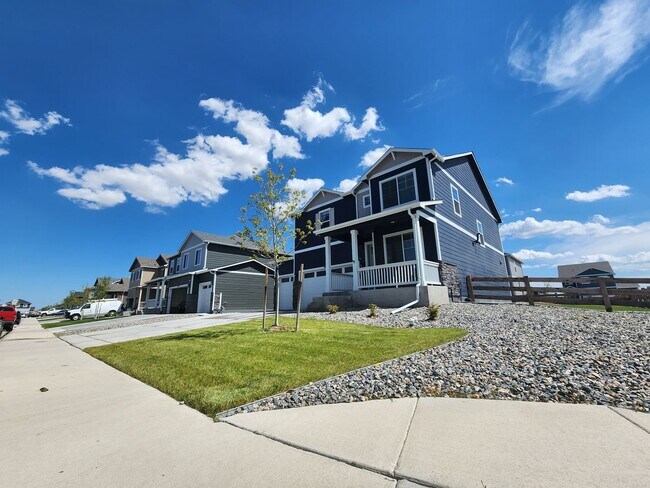Photo - Stunning New Build In Wide Open Bennett!