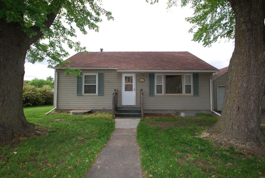 1609 6th Street
