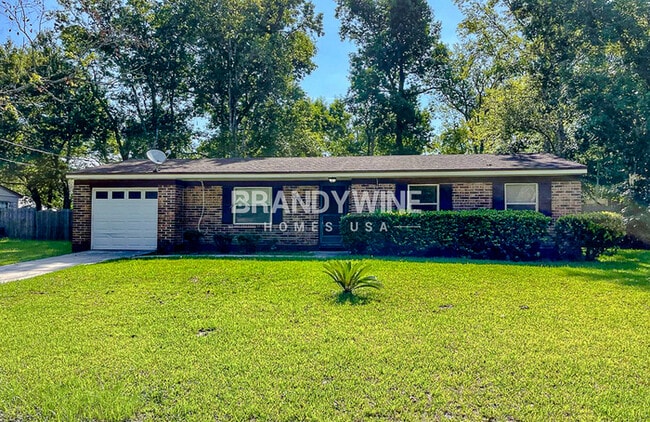 Building Photo - 5937 Camaro Dr W