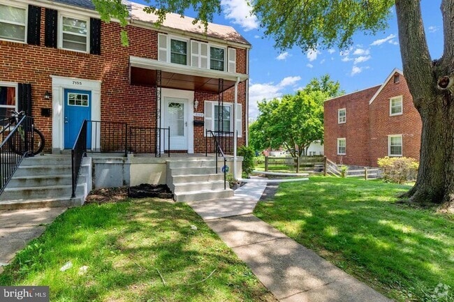 Building Photo - 7153 Greenwood Ave Rental