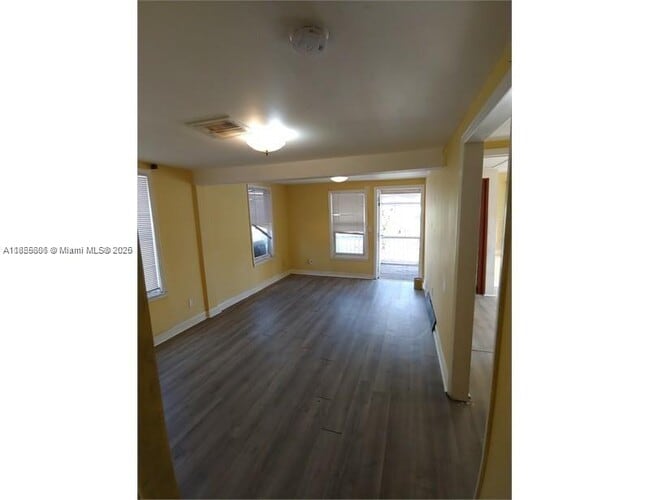 Building Photo - 241 NW 5th Ave Rental