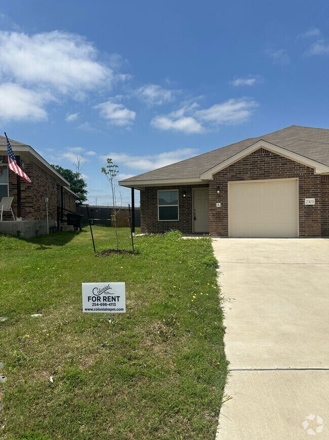 Building Photo - 3Bed/2Bath Rental