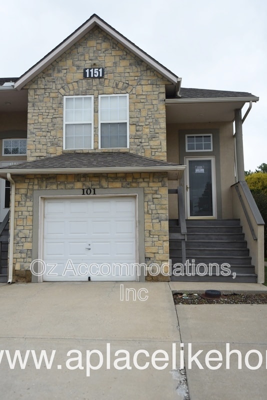 1151 N Mart-way Dr