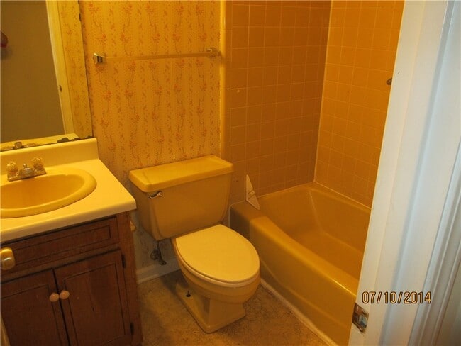 Building Photo - 119 Sloan St Rental