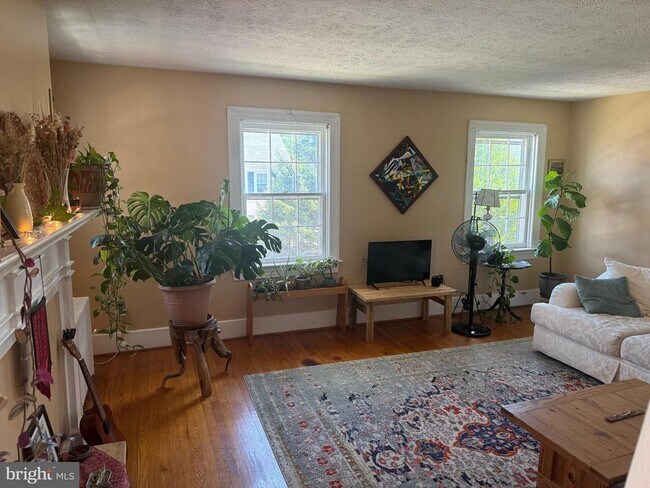 Photo - 107 Morgan St