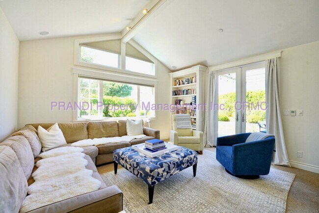 Photo - 34 Mohawk Ave