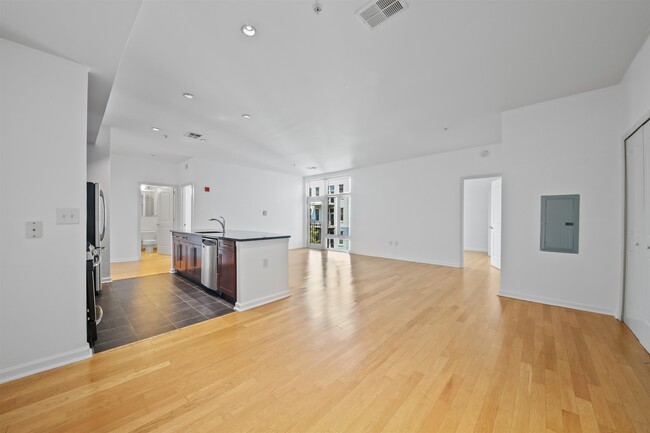 Photo - 1100 Adams St Unit 514