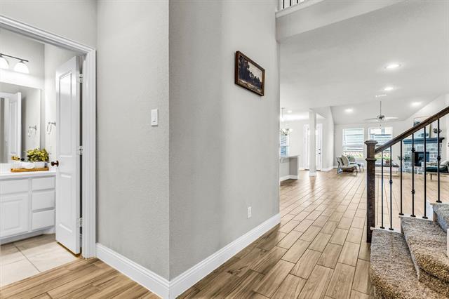 Photo - 713 Parkland Dr