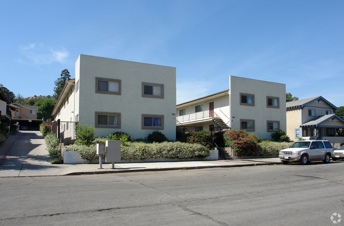 Photo - 711 E. Pleasant Street