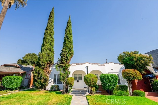 Building Photo - 319 Roads End St