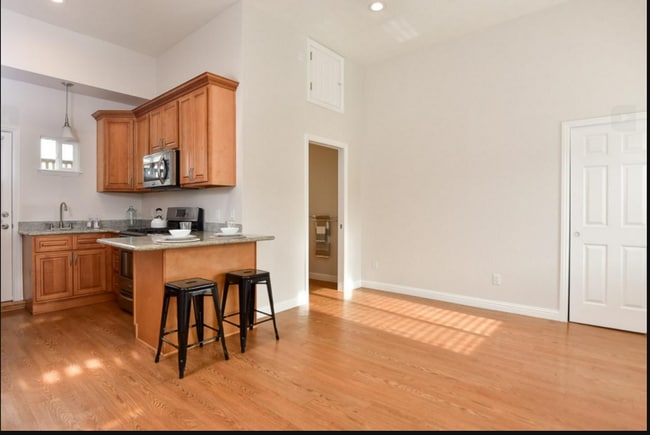 Photo - 675 Hamline St Unidad 675 Hamline -  B