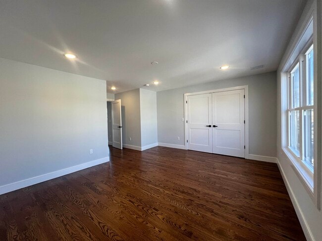Photo - 48 Tuttle St Unit B