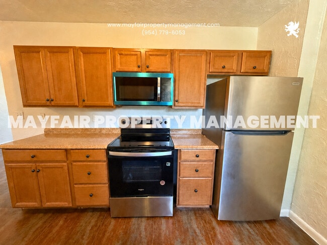 Photo - 1642 NW 13th Ct