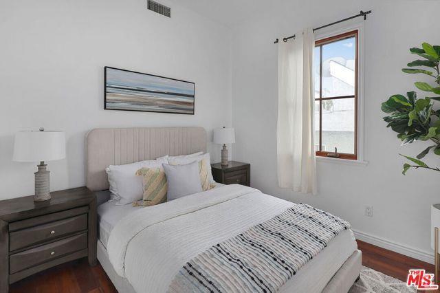 Building Photo - 744 N Alfred St Unit 104, Rental
