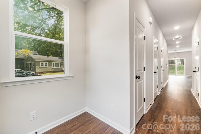 Photo - 3715 Davis Ave