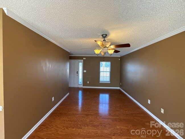 Photo - 7304 Ravanna Dr