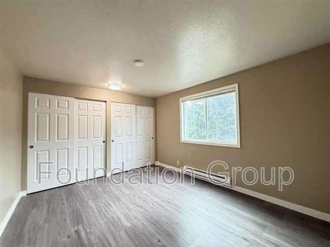 Photo - 938 N 100th St