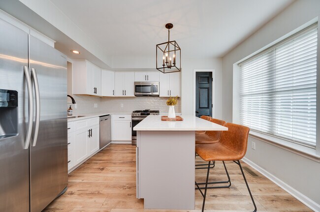 Photo - 111 Canberra Ct