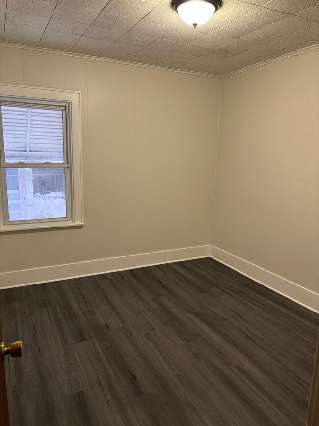 Photo - 70 Ivanhoe Rd