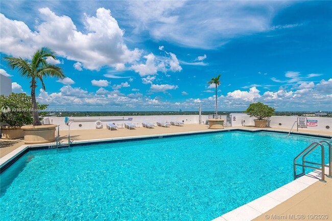 Building Photo - 1830 Radius Dr Unit 1202