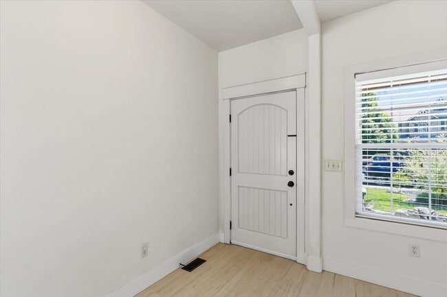 Photo - Fantastic 3-bed, 2.5 bath single level home near Downtown Star