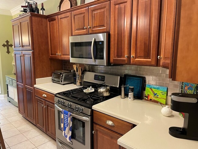 Photo - 655 Belmonte Dr