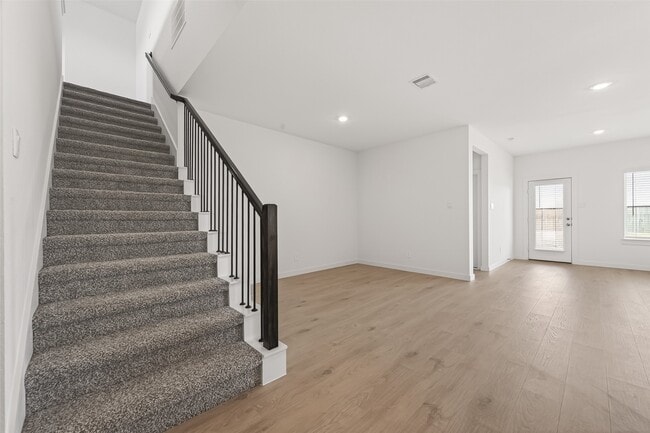 Photo - 4323 Camden Lakes St