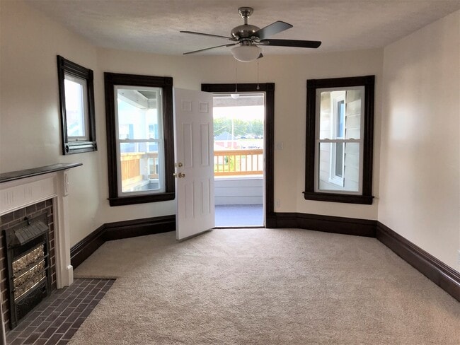 Photo - 1110 19th St Unidad Apt. B