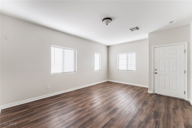 Photo - 112 Iron Summit Ave