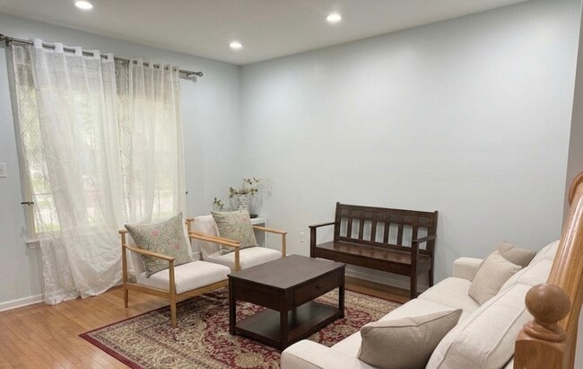Photo - 2564 Waterbury Ln