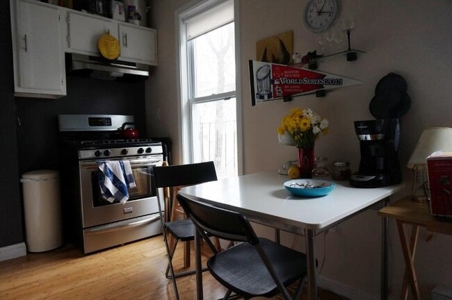 Photo - 72 Mozart St Unit 2