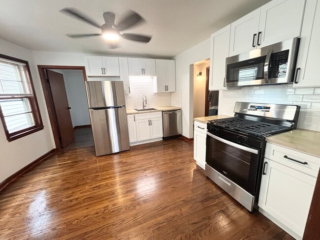 Building Photo - 359 Marilla St Unit Upper