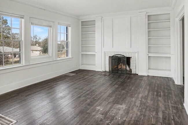 Photo - 1811 Fairfax Ave