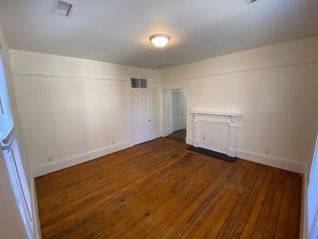 Photo - 605 Harrison St