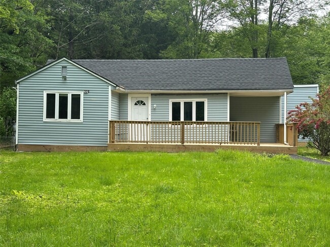 Photo - 328 Stone School House Rd