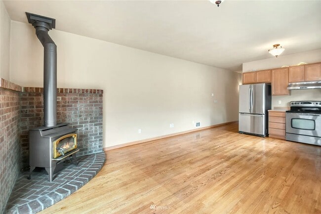 Photo - 313 Bendigo Blvd N